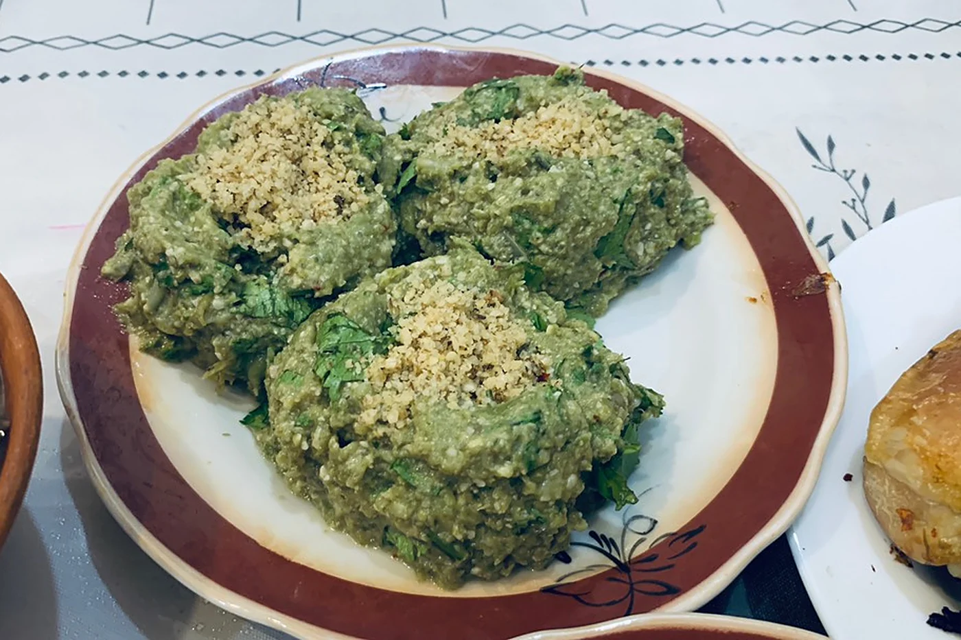 Achapa (frijoles con nueces)