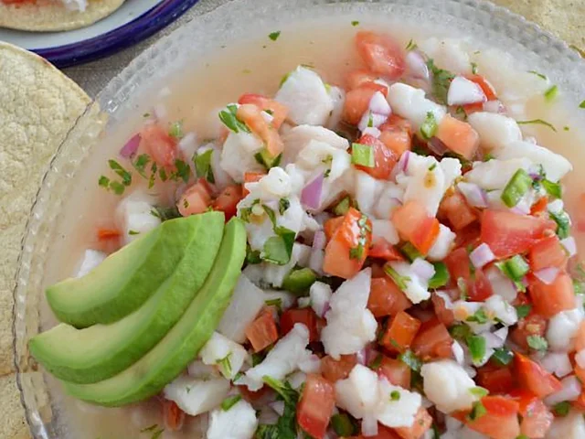 Ceviche de pescado estilo Pacífico