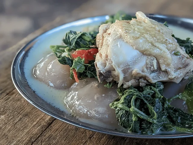 Pollo con coco y jengibre