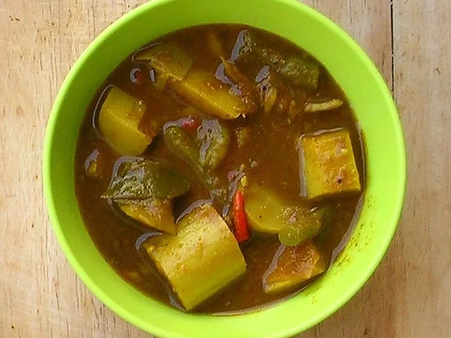 Gaeng tai pla