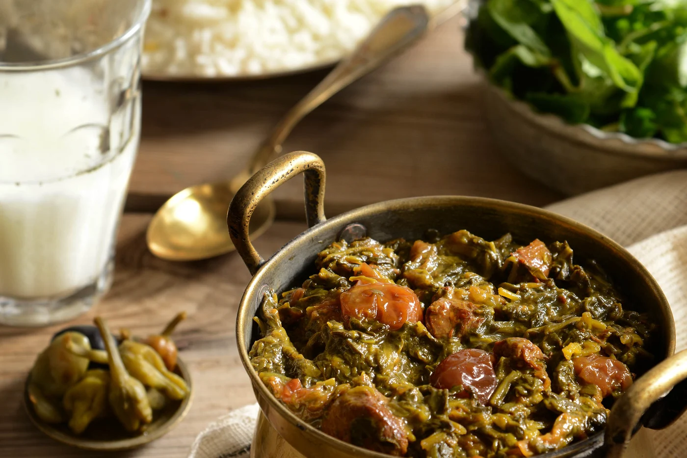 Khoresh aloo esfenaj