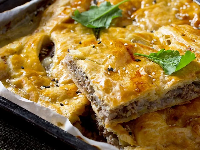 Lampuki pie