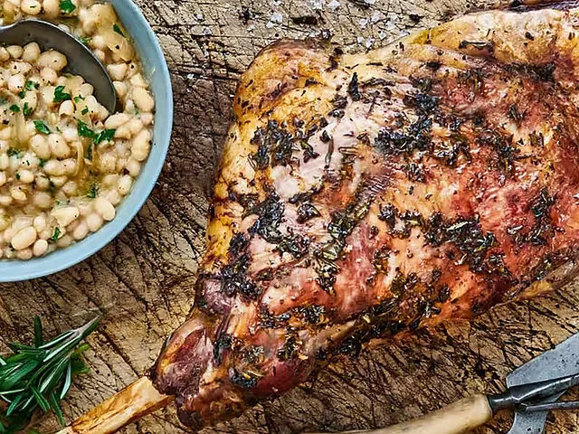 Cordero Loaghtan asado