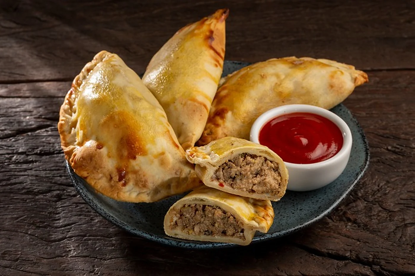 Meat pie caimanés