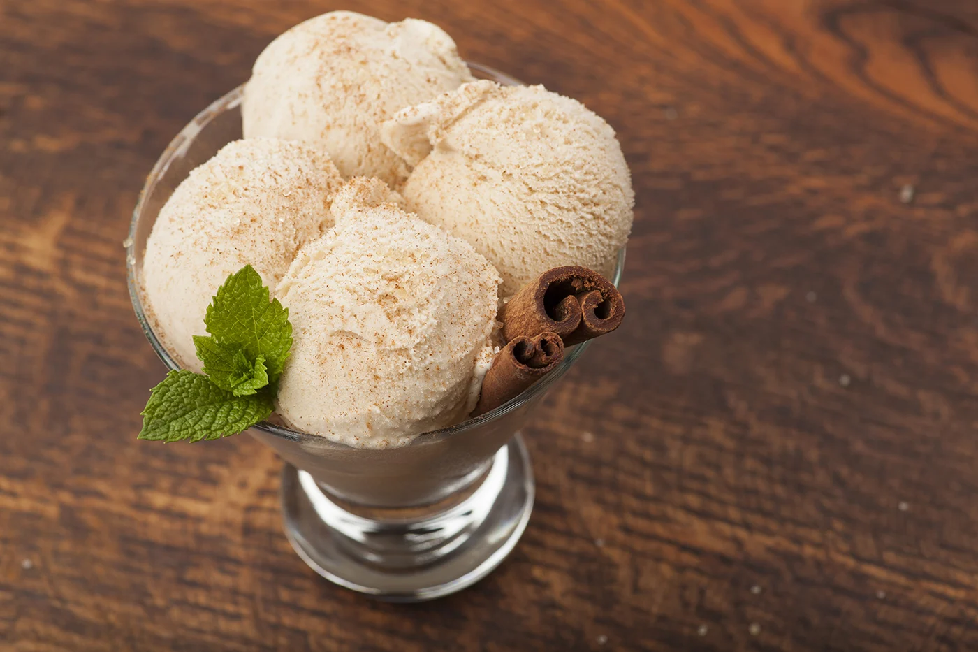 Helado de nuez moscada