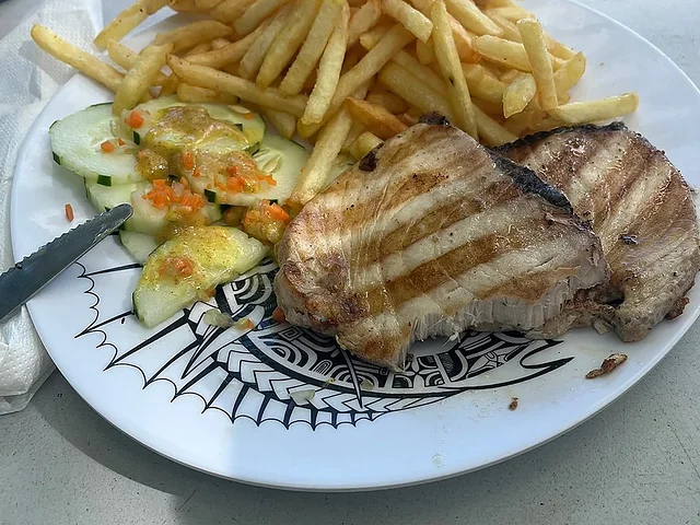 Atún a la parrilla de las Marshall