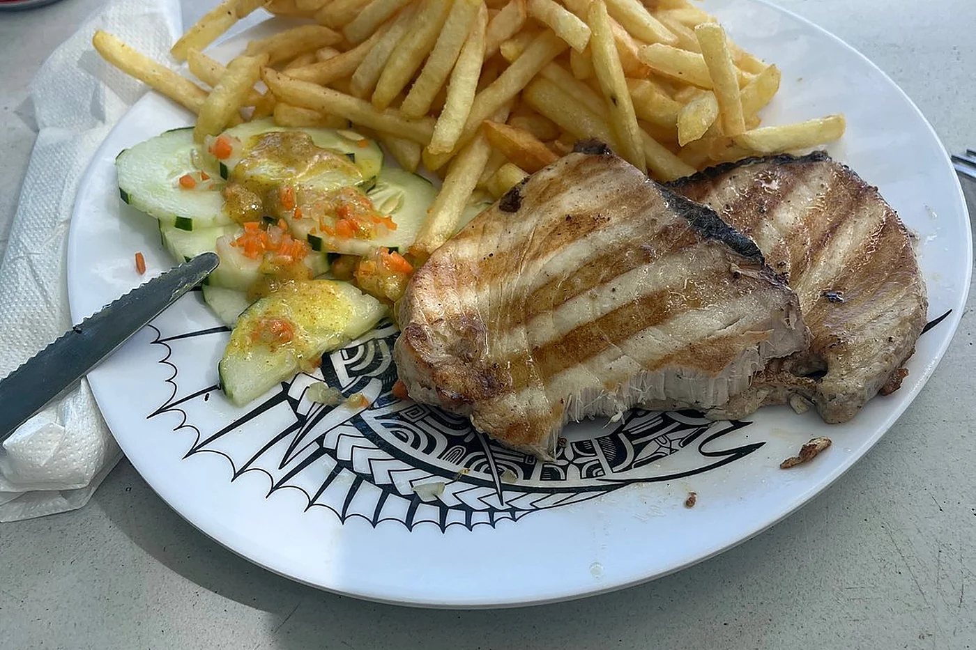Atún a la parrilla de las Marshall