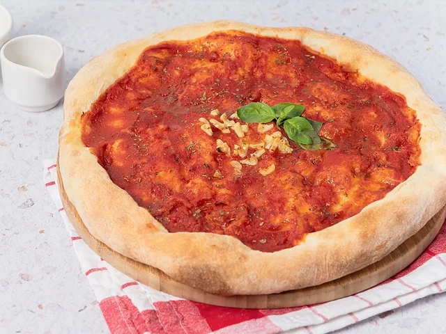 Pizza marinara