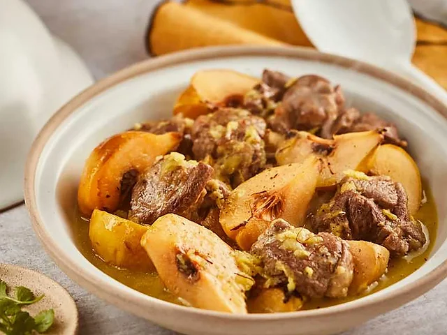 Tajín de cordero con membrillo