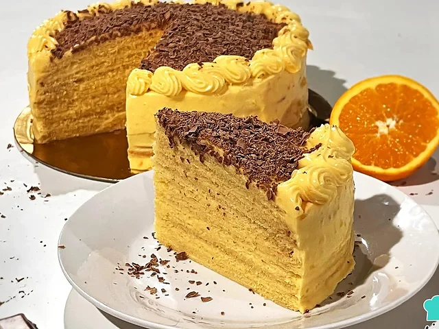 Torta de panqueques de naranja